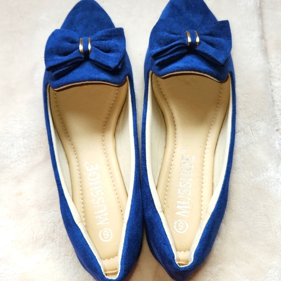 Musshoe Elegant Blue Flats with Decorative Bows - Picture 2 of 4